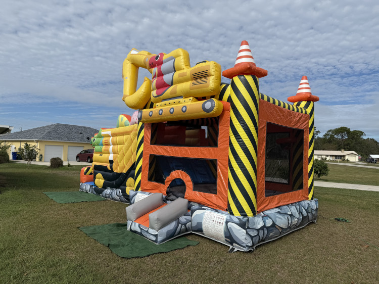 Wet / Dry Bounce House Combo Units