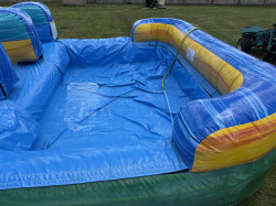 IMG 9203 1755972055 16’ TIKI CENTERCLIMB WATERSLIDE